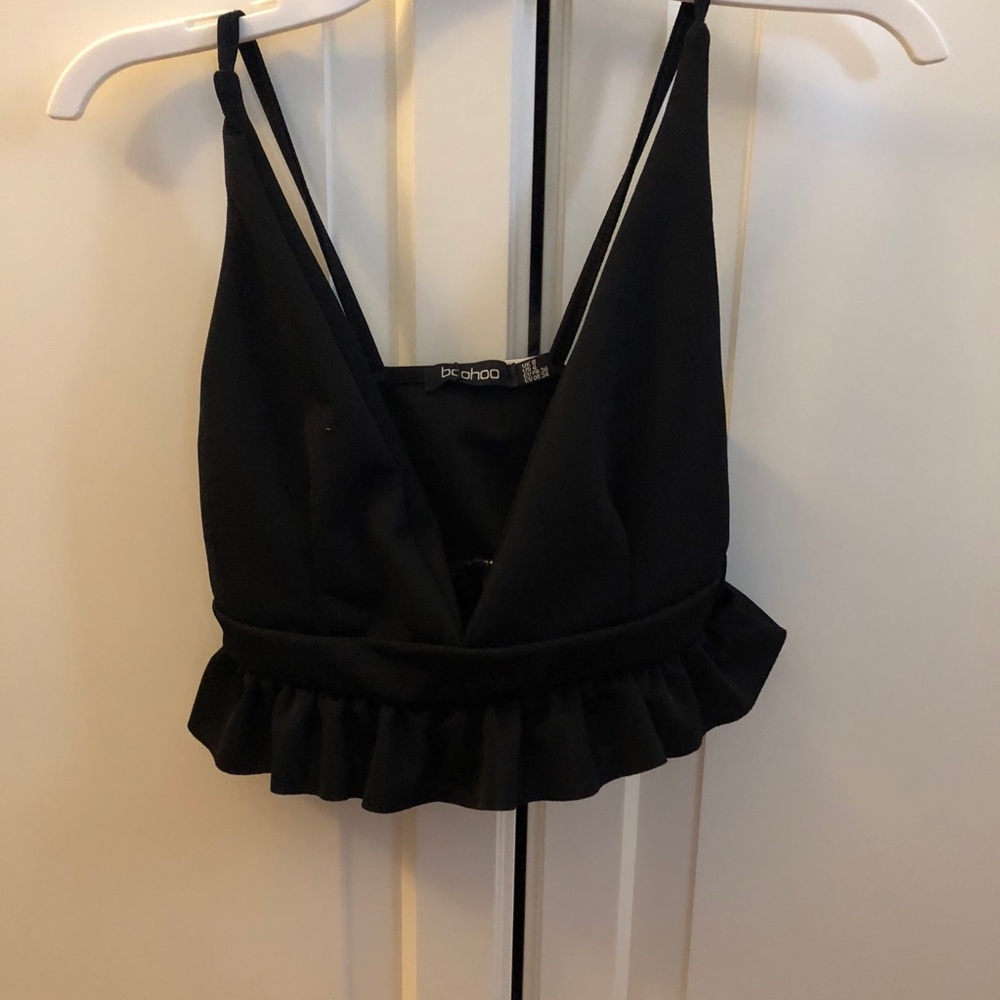 NWT RUFFLE CROP TOP - Picture 4 of 4